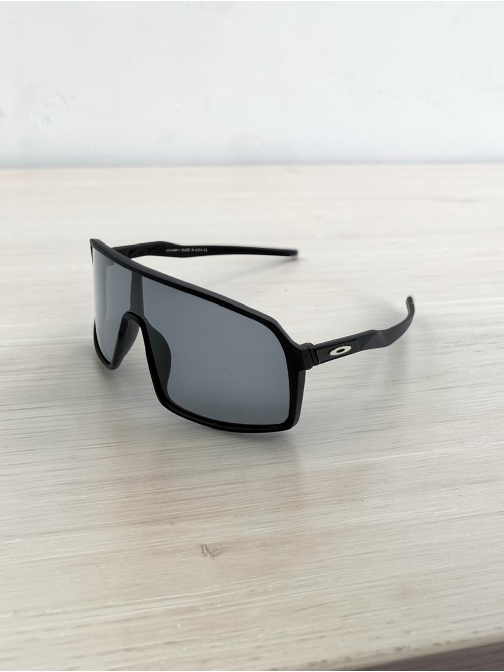 Oakley Sutro Lite Sweep Sunglasses Matte Black Prizm Black Shield w/ Cases